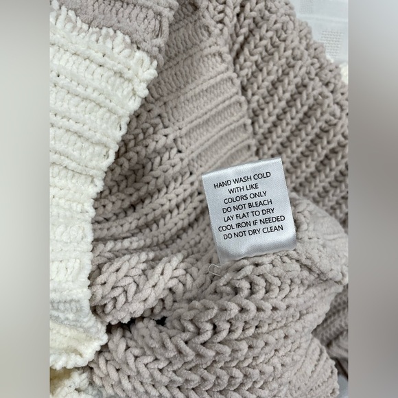 ALTAR’d State Sweater Colorblock Knit Cropped Pullover NWT Women’s Size Medium - Picture 12 of 14